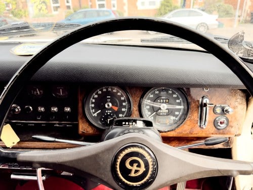 1969 Daimler 250 V8 till salu (bild 102 av 168)