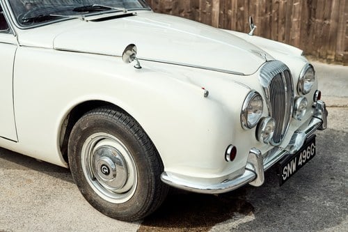 1969 Daimler 250 V8 till salu (bild 104 av 168)