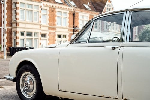 1969 Daimler 250 V8 till salu (bild 110 av 168)