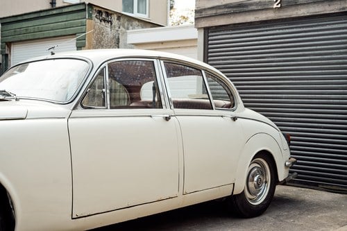 1969 Daimler 250 V8 till salu (bild 111 av 168)