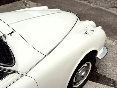 1969 Daimler 250 V8 till salu (bild 138 av 168)