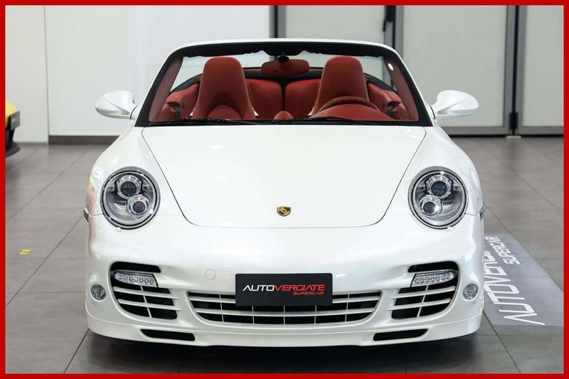 2011 Porsche 911 - 2 2011 Porsche 911 - 2