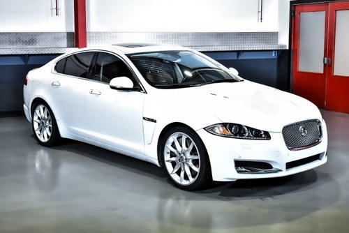 2012 Jaguar XF Saloon 5,0L Supercharged V8 For Sale (picture 12 of 91)