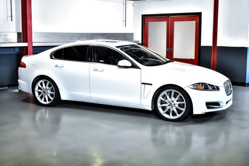 2012 Jaguar XF Saloon 5,0L Supercharged V8 For Sale (picture 13 of 91)