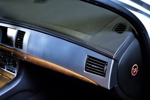 2012 Jaguar XF Saloon 5,0L Supercharged V8 For Sale (picture 42 of 91)