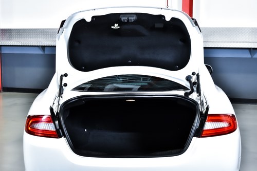 2012 Jaguar XF Saloon 5,0L Supercharged V8 For Sale (picture 54 of 91)