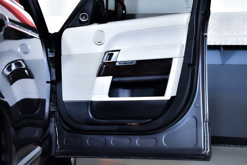 2016 Land Rover Range Rover (L405) SUV 5,0L Supercharged V8 En venta (imagen 42 de 105)