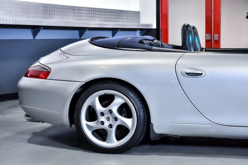 2000 Porsche 996 (911) Carrera Convertible 3,4L Te koop (foto 44 van 83)