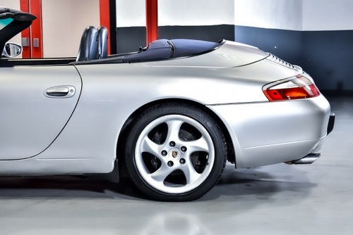 2000 Porsche 996 (911) Carrera Convertible 3,4L Te koop (foto 59 van 83)