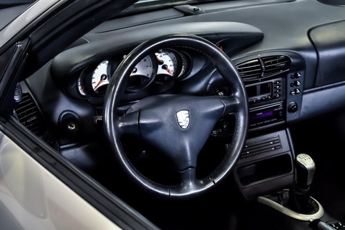 2000 Porsche 996 (911) Carrera Convertible 3,4L Te koop (foto 62 van 83)