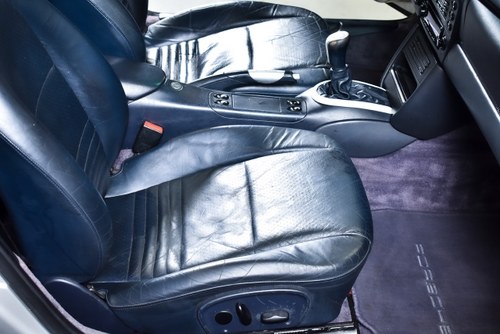 2000 Porsche 996 (911) Carrera Convertible 3,4L Te koop (foto 36 van 83)