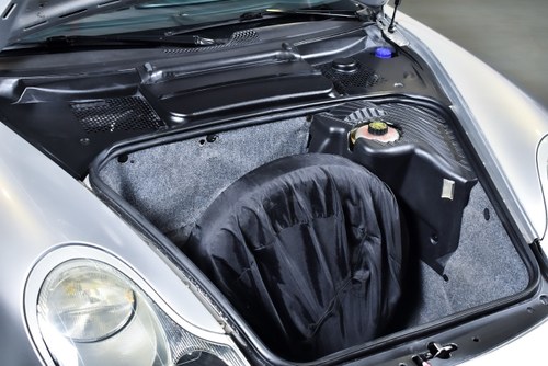 2000 Porsche 996 (911) Carrera Convertible 3,4L Te koop (foto 41 van 83)