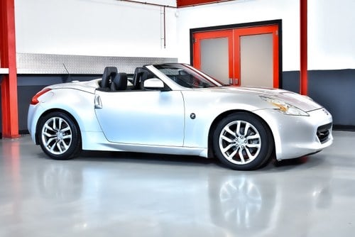 2010 Nissan 370Z Convertible 3,7L V6 (Sport PKG) till salu (bild 12 av 109)