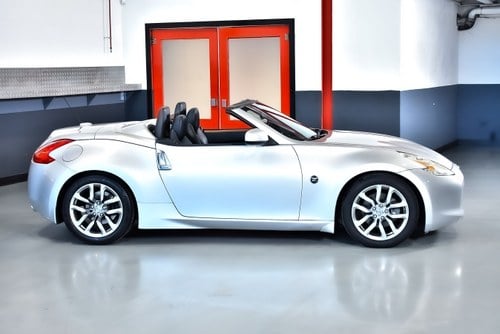 2010 Nissan 370Z Convertible 3,7L V6 (Sport PKG) till salu (bild 13 av 109)
