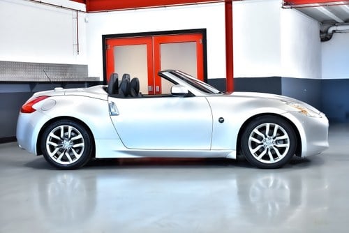 2010 Nissan 370Z Convertible 3,7L V6 (Sport PKG) till salu (bild 14 av 109)