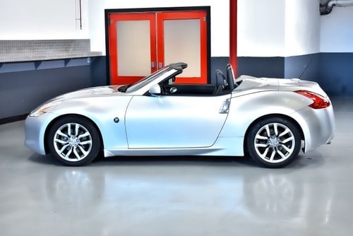 2010 Nissan 370Z Convertible 3,7L V6 (Sport PKG) till salu (bild 26 av 109)