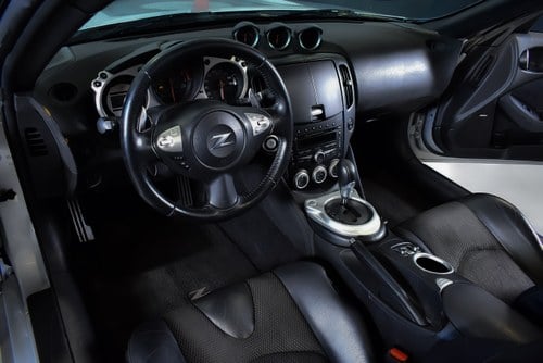 2010 Nissan 370Z Convertible 3,7L V6 (Sport PKG) till salu (bild 42 av 109)