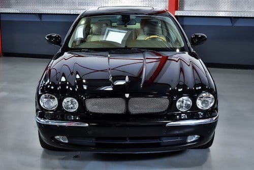 2006 Jaguar XJR (X350) Saloon 4,2L Supercharged V8 For Sale (picture 2 of 98)