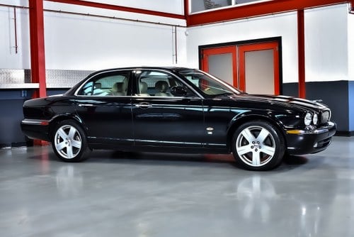 2006 Jaguar XJR (X350) Saloon 4,2L Supercharged V8 For Sale (picture 8 of 98)