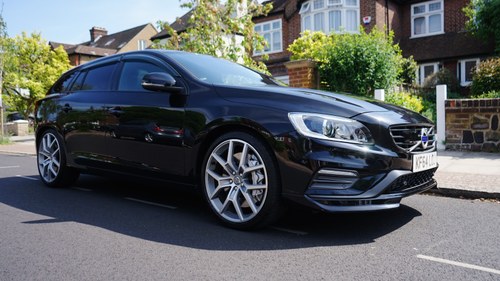 2015 Volvo V60 Polestar till salu (bild 10 av 124)