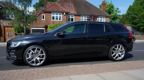 2015 Volvo V60 Polestar till salu (bild 15 av 124)