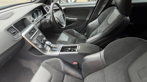 2015 Volvo V60 Polestar till salu (bild 22 av 124)