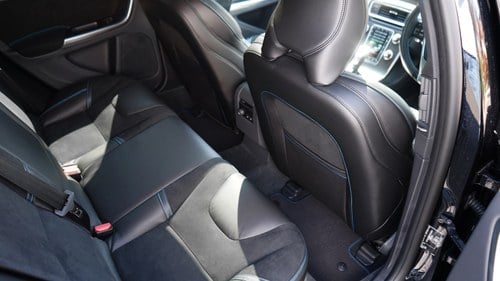 2015 Volvo V60 Polestar till salu (bild 27 av 124)