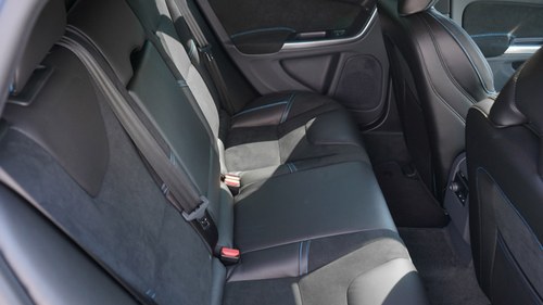 2015 Volvo V60 Polestar till salu (bild 28 av 124)