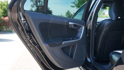 2015 Volvo V60 Polestar till salu (bild 66 av 124)