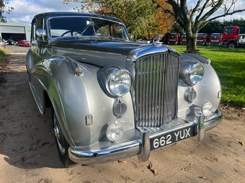 1951 Bentley MkVI H.J. Mulliner ‘Lightweight’ Saloon zum Verkauf (Bild 15 von 92)