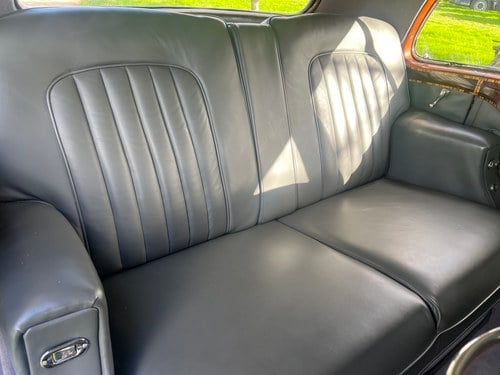 1951 Bentley MkVI H.J. Mulliner ‘Lightweight’ Saloon zum Verkauf (Bild 26 von 92)