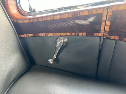 1951 Bentley MkVI H.J. Mulliner ‘Lightweight’ Saloon zum Verkauf (Bild 33 von 92)