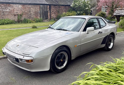 1984 Porsche 944 Lux For Sale (picture 1 of 65)