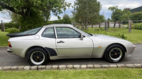 1984 Porsche 944 Lux For Sale (picture 11 of 65)