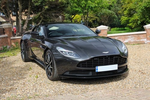 2017 Aston Martin DB11 Launch Edition Te koop (foto 1 van 152)