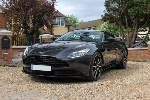 2017 Aston Martin DB11 Launch Edition Te koop (foto 3 van 152)