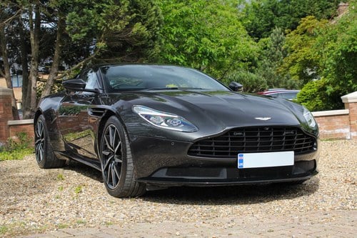 2017 Aston Martin DB11 Launch Edition Te koop (foto 7 van 152)