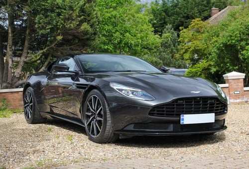 2017 Aston Martin DB11 Launch Edition Te koop (foto 12 van 152)
