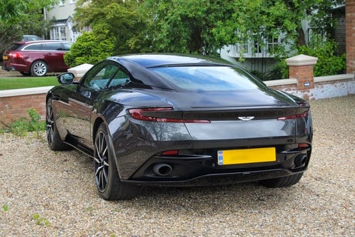 2017 Aston Martin DB11 Launch Edition Te koop (foto 23 van 152)
