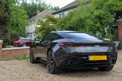 2017 Aston Martin DB11 Launch Edition Te koop (foto 24 van 152)
