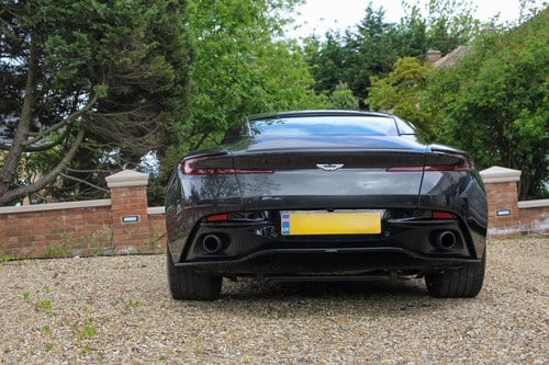 2017 Aston Martin DB11 Launch Edition Te koop (foto 27 van 152)