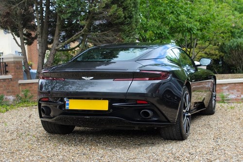 2017 Aston Martin DB11 Launch Edition Te koop (foto 29 van 152)
