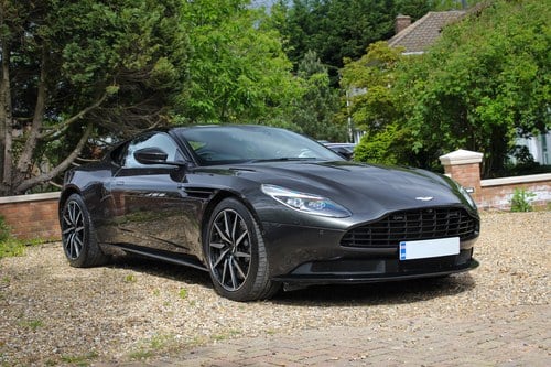 2017 Aston Martin DB11 Launch Edition Te koop (foto 32 van 152)