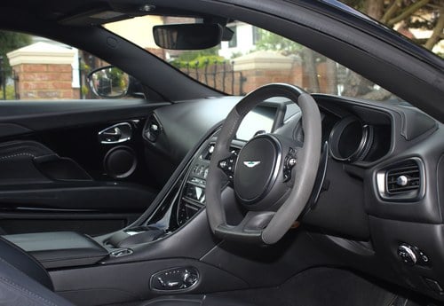 2017 Aston Martin DB11 Launch Edition Te koop (foto 39 van 152)