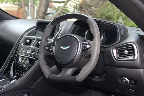 2017 Aston Martin DB11 Launch Edition Te koop (foto 44 van 152)