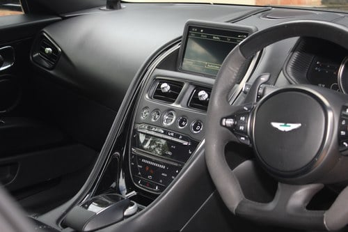 2017 Aston Martin DB11 Launch Edition Te koop (foto 51 van 152)