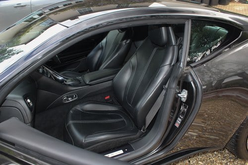 2017 Aston Martin DB11 Launch Edition Te koop (foto 61 van 152)
