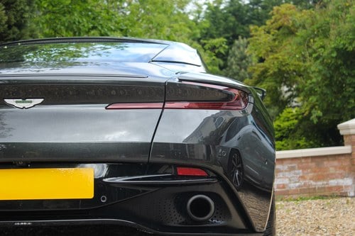 2017 Aston Martin DB11 Launch Edition Te koop (foto 89 van 152)