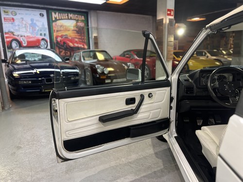 1990 Volkswagen Golf GLi Mk1 Cabriolet For Sale (picture 13 of 78)