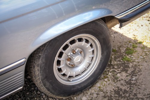 1981 Mercedes-Benz 380SLC C107 till salu (bild 34 av 103)